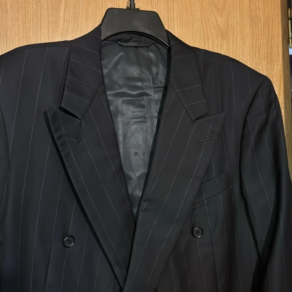 Hickey Freeman Super 100's Double-Breasted Wool Pinstripe Blazer - Size 39R